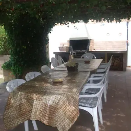 Διαμέρισμα + Cuarto De Bano Privado + Kitchenette